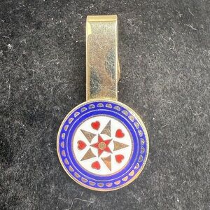 Vintage Robbins Co. Enamel Medallion Tie Clip – Hearts & Star Design